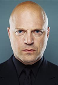 Michael Chiklis